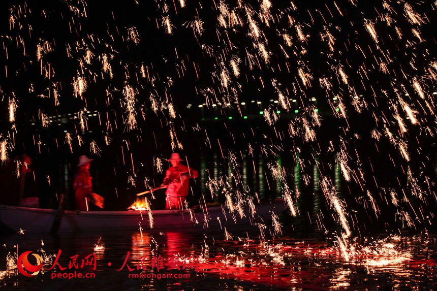 ҼzĿF`š۰֮ҹ۰W ΟĔz