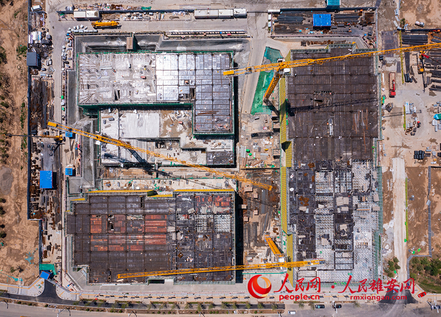 雄安新區科創綜合服務中心（一期）項目建設現場。人民網 李兆民攝