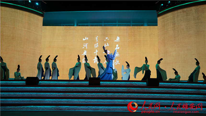 第十三屆中國藝術節閉幕式文藝演出現場。人民網 楊華龍攝