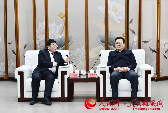 張國華與航天宏圖信息技術股份有限公司董事長王宇翔一行舉行工作座談。劉向陽攝