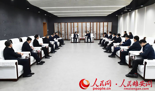 張國華與航天宏圖信息技術股份有限公司董事長王宇翔一行舉行工作座談。劉向陽攝