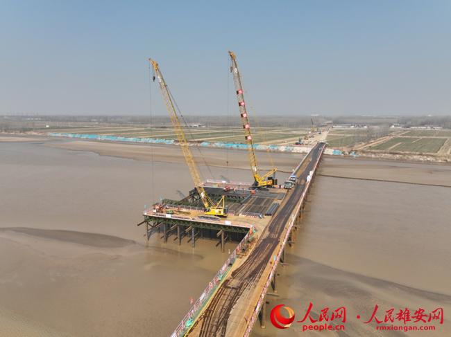 黃河主橋施工現場。資料圖