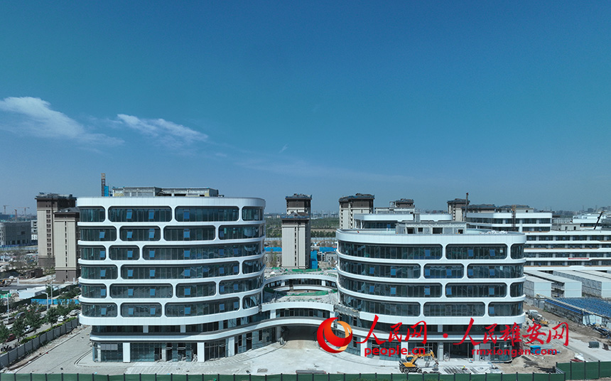 航拍雄安新區啟動區東北居住片區一期項目建設現場。人民網 李兆民攝