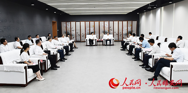 張國華與航天信息股份有限公司董事長馬天暉一行舉行工作座談。劉向陽攝