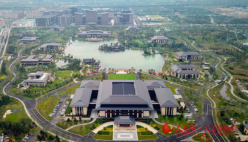 位于容東片區的雄安國際酒店建筑彰顯“禮序之美”。人民網記者 宋燁文攝