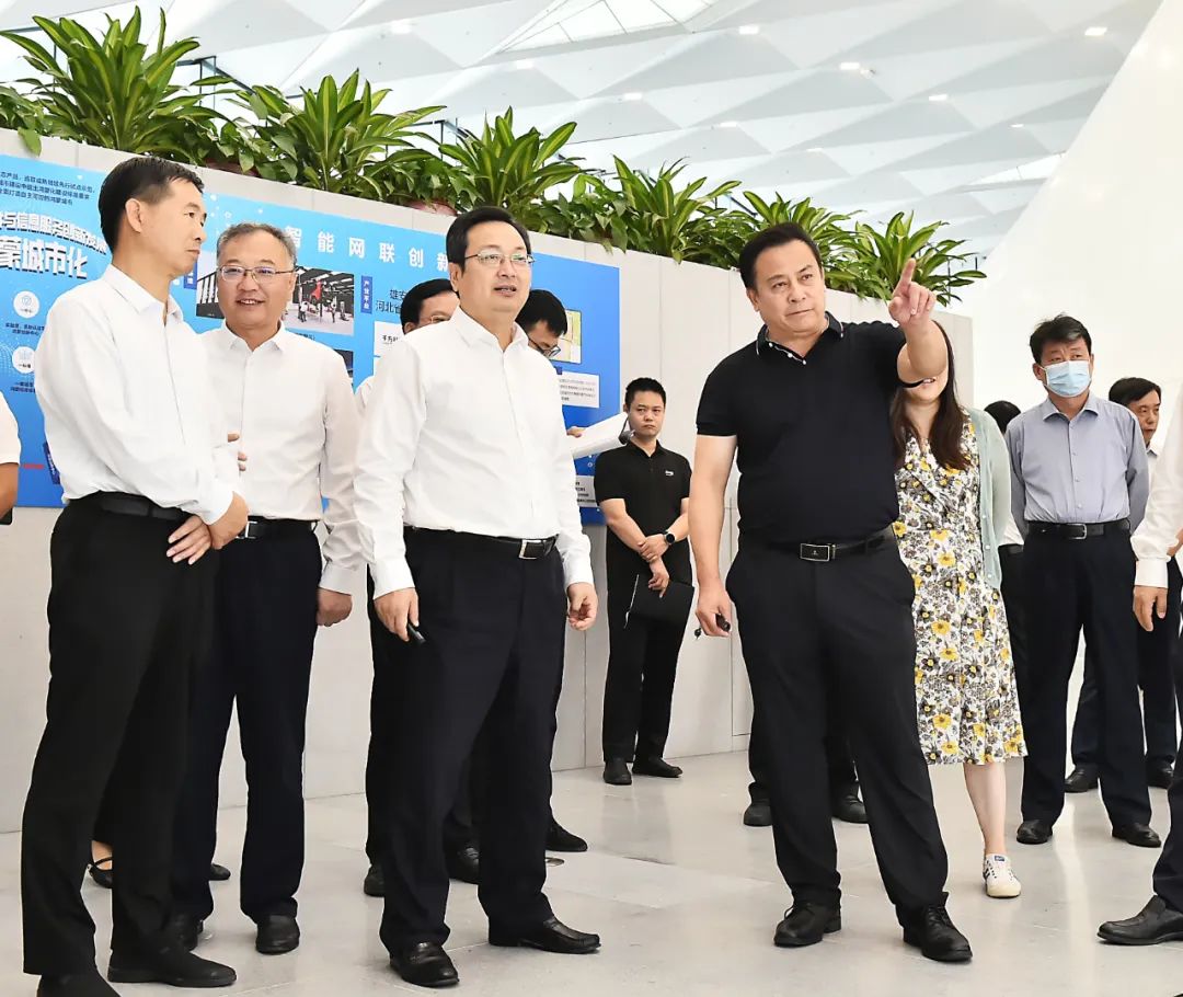 張國華調研雄安城市計算中心建設運營情況。劉向陽攝