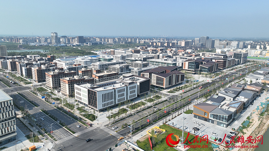 航拍河北建投·金湖未來城項目商業及辦公區域。人民網記者 李兆民攝