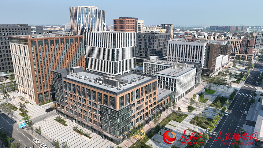 航拍河北建投·金湖未來城項目商業及辦公區域。人民網記者 李兆民攝