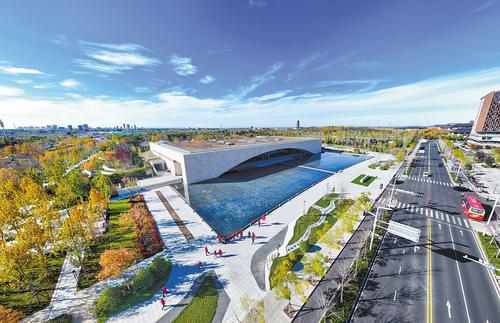 11月4日，無人機航拍的雄安城市計算中心。如今，這里匯聚的數字算力已開始反哺城市運營，服務城市管理。 本報記者 李暢攝