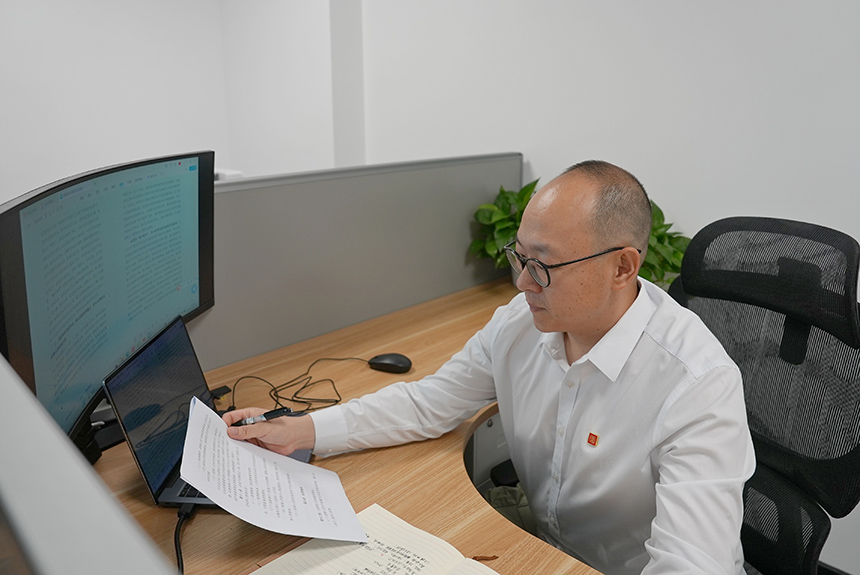 魯兵。王舒攝