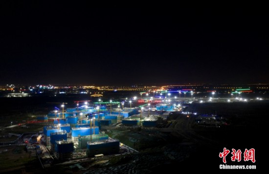 資料圖為9月7日，航拍雄安新區啟動區夜間施工現場。（無人機照片） <a target='_blank' href='/'><p  align=